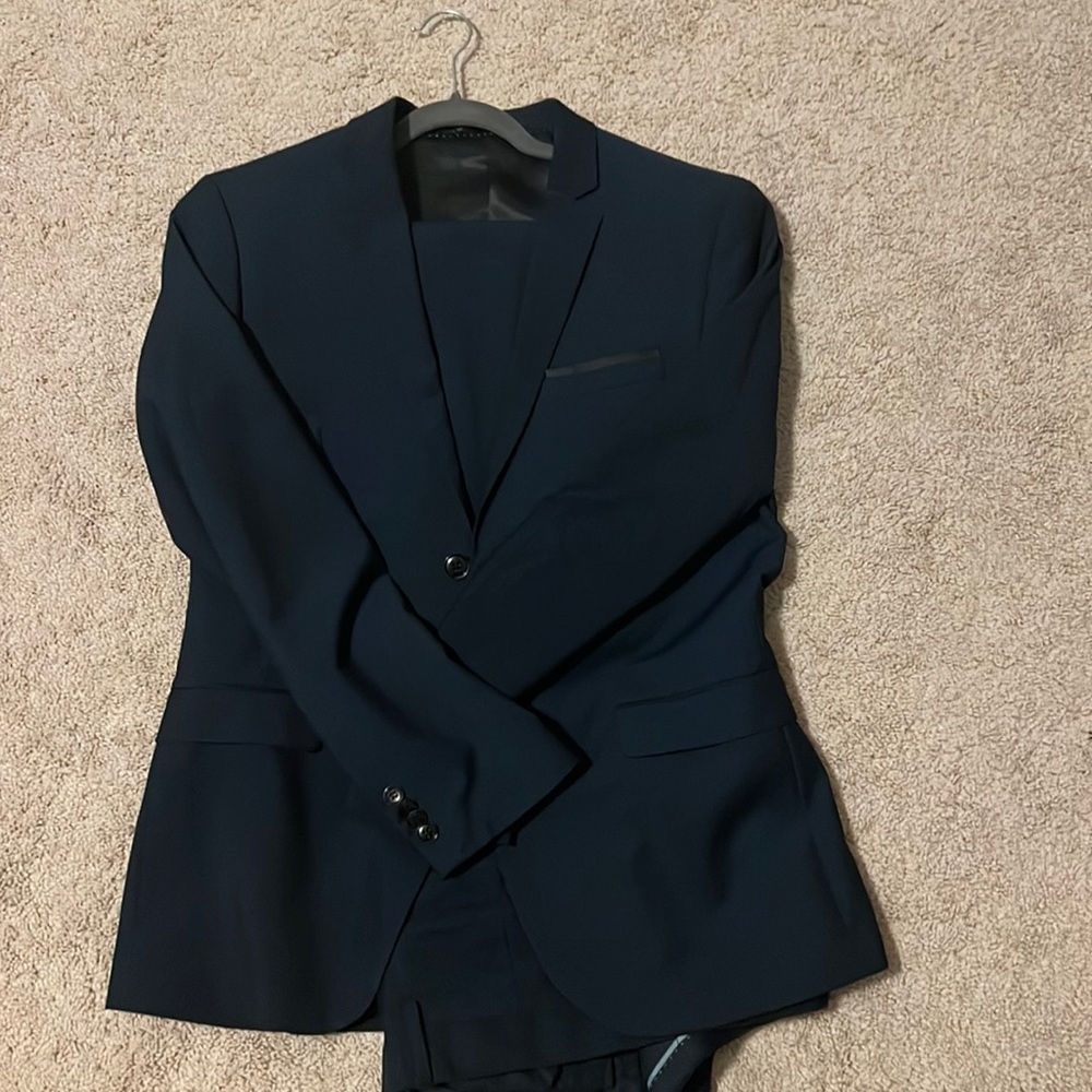 Men’s H&M Suit